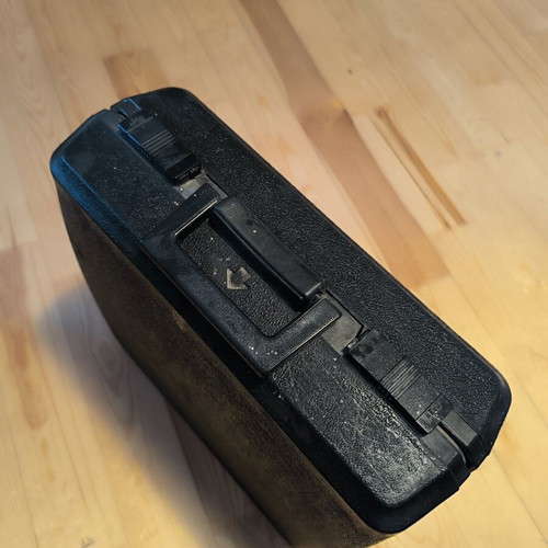 All Leaders vintage typewriter used with Greek keyboard and case