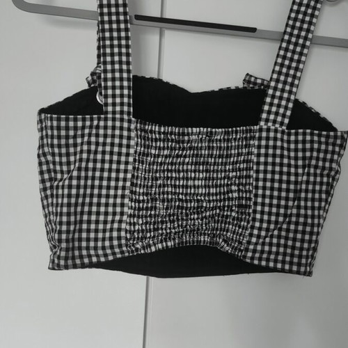 Gaudi short top with elastic back like new, size 42