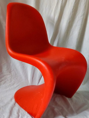 Παιδική καρέκλα Vitra Panton κόκκινη σαν καινούργια