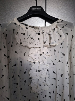 Denny Rose blouse long sleeve like new, black and white