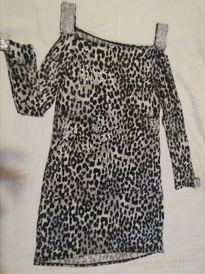 Top animal print with rhinestones