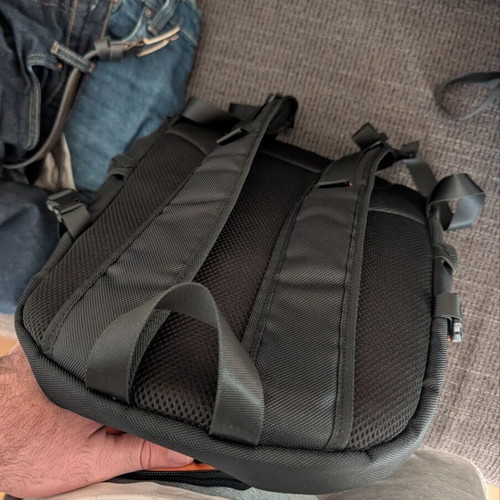 Yenkee laptop bag like new, black and orange