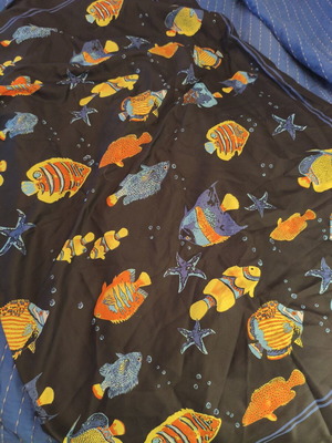 Satin pareo fish print navy blue like new