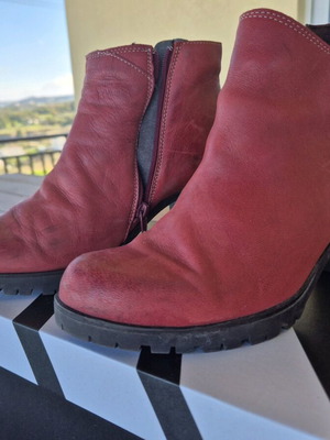 Marila Footwear leather ankle boots like new, red, size 38