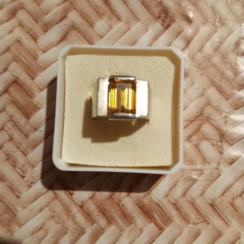 Silver 925 vintage ring with citrine stone like new