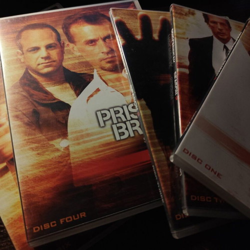 Prison Break Complete Season 2 DVD used, English subtitles, 6-disc set