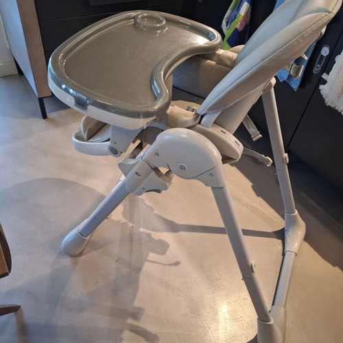 Kinderkraft high chair like new, foldable