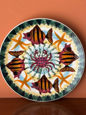 Ceramic wall plate like new collectible by I. Sanos size 0.33