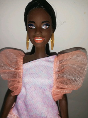 Barbie Fasionistas κούκλα αχρησιμοποίητη χωρίς κουτί