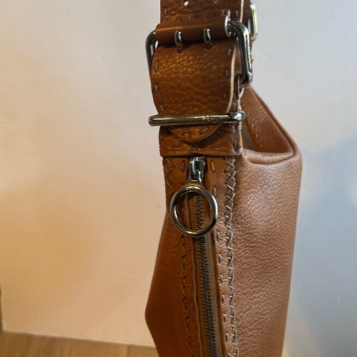 Fendi leather shoulder bag used, brown