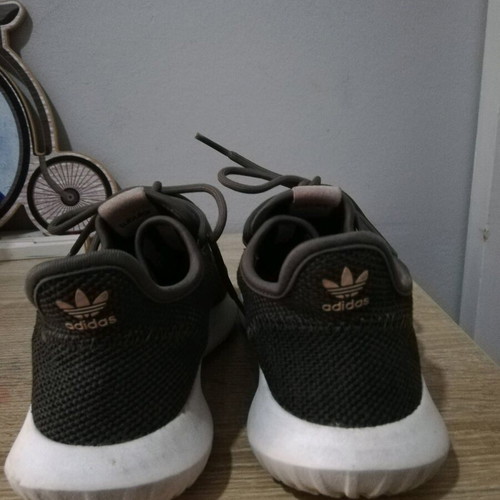 Adidas Tubular kids sneakers size 36 like new khaki