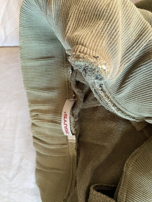 3Guys tracksuit large used, olive color with pocket tear