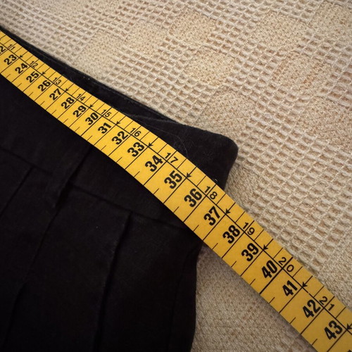 NA-KD linen shorts size 36, black