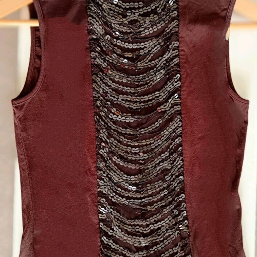 Batida sleeveless top like new, brown with sequins, size M
