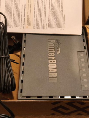MikroTik hEX S Router με 5 θύρες Gigabit και θύρα SFP σαν καινούργιο