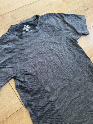 Men's athletic sports shirt, grey, size L