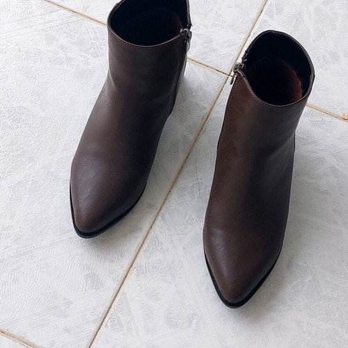 Brown ankle boots new no 39 with thick heel