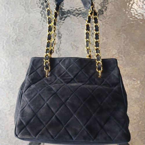Women's shoulder bag with quilted velvet texture blue like new