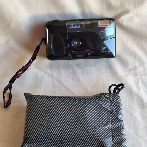 Akica KR-727 Vintage 35mm Film Point & Shoot Camera