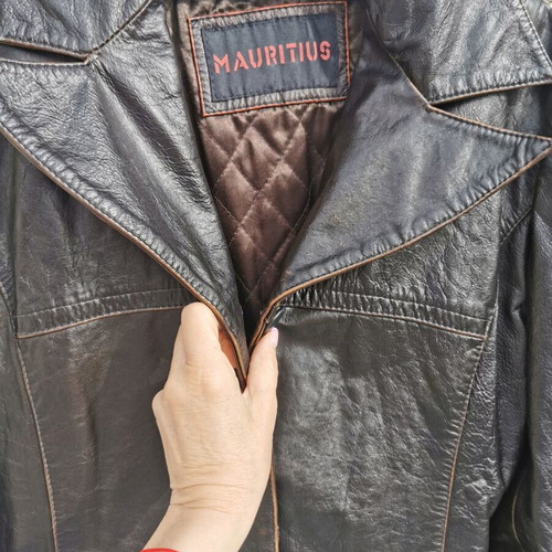 Leather jacket like new, genuine leather, black, size M