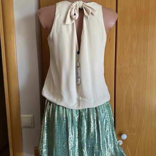 Benetton dress new with elastic waist and sequined skirt