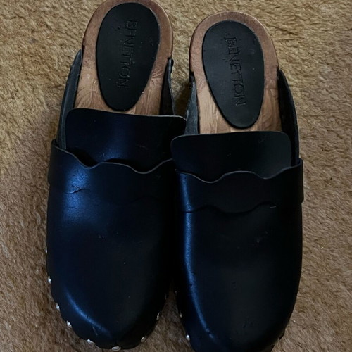 Benetton wooden summer clogs size 40 like new black
