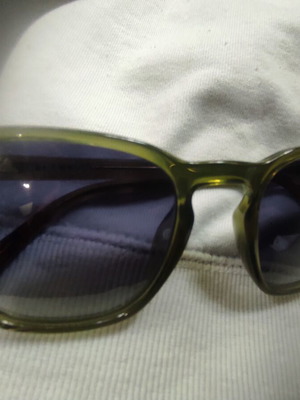 D'franklin sunglasses with green frame like new