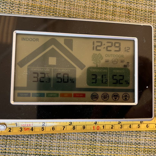 Wireless Weather Station with Thermometer and Hygrometer like new