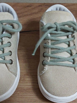 Babywalker boys' shoes like new, size 23, beige and mint