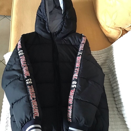 Benetton jacket for boys 8-12 years like new, black