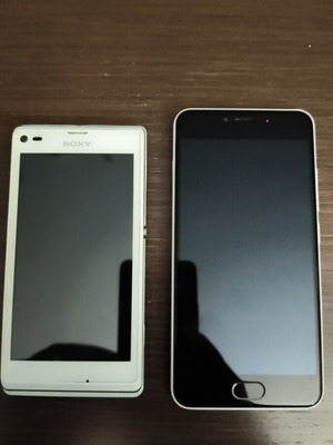 Κινητά Sony και Meizu μεταχειρισμένα για ανταλλακτικά, σετ 2 τεμ.