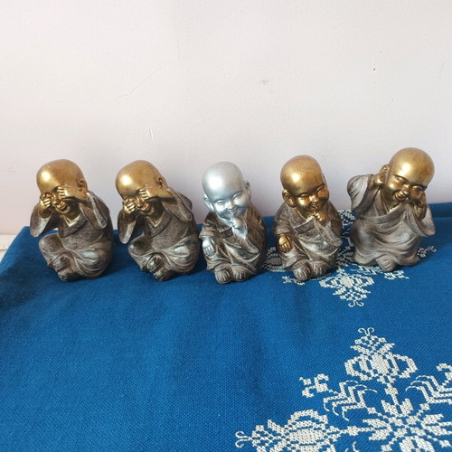 Buddha statues used, set of 5, height 15 cm