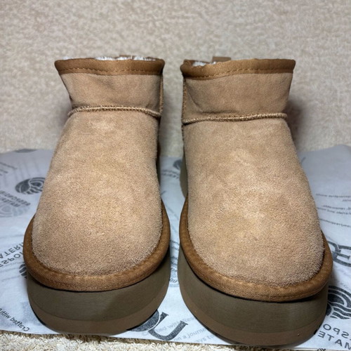 UGG Mini Platform Boots new, chestnut