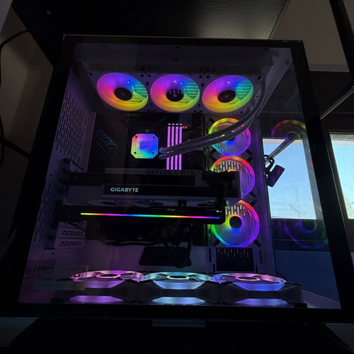 Gaming PC used with RTX 3080 Ti, Ryzen 9, 32GB RAM, 2x SSD