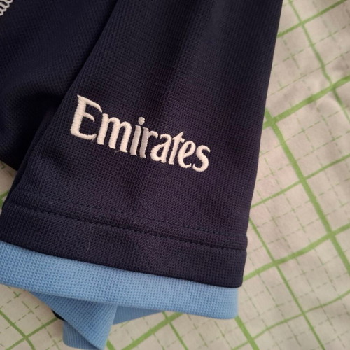 Chelsea Umbro Training Shirt 2002-03 size M good condition