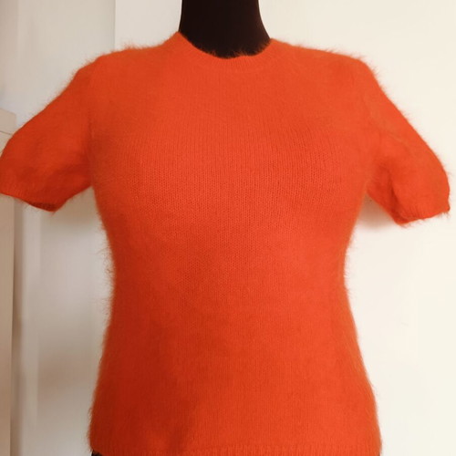 Knitted short-sleeve blouse 70% angora like new, orange, size S