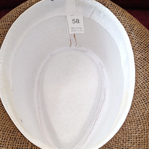 Hats colorful pack of 5 like new, size 58