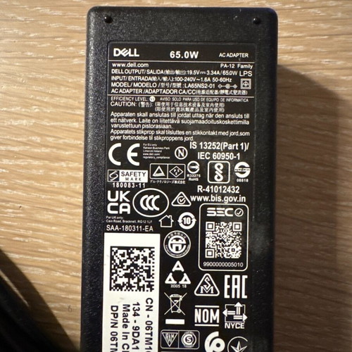 Dell power adapter like new 65W 3.34A 19.5V with wide plug