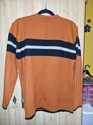 Sweatshirt used size M
