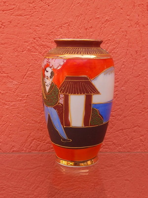 Small Japanese vase