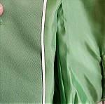  Καινούριο σακάκι σε χρώμα πράσινο.
