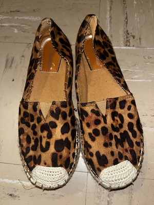 Espadrilles used, size 38, leopard print