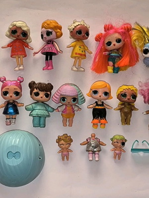 LOL Dolls used, figure pack