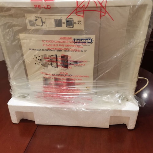 DeLonghi AC150 air purifier ionizer like new for rooms up to 40 m2