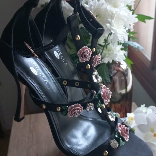 Danielle fashion sandals like new, black, size 40