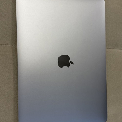 MacBook Pro 2018 Space Gray 256GB Touch Bar like new