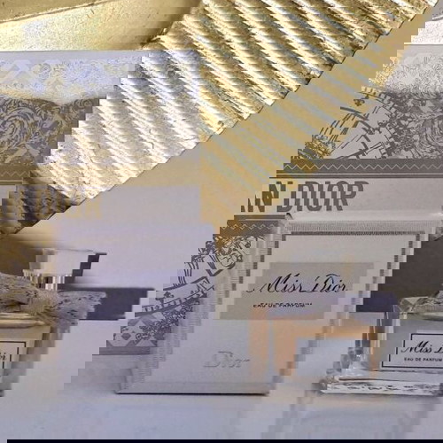 Dior μινιατούρες J'adore και Miss Dior Eau de Parfum νέες