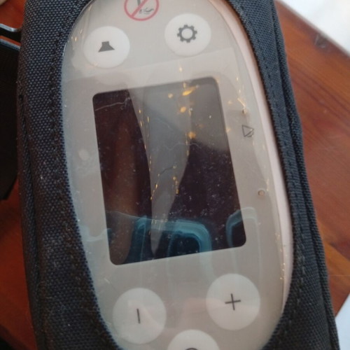 portable oxygen device kingon p2 + carrying case + free second battery.