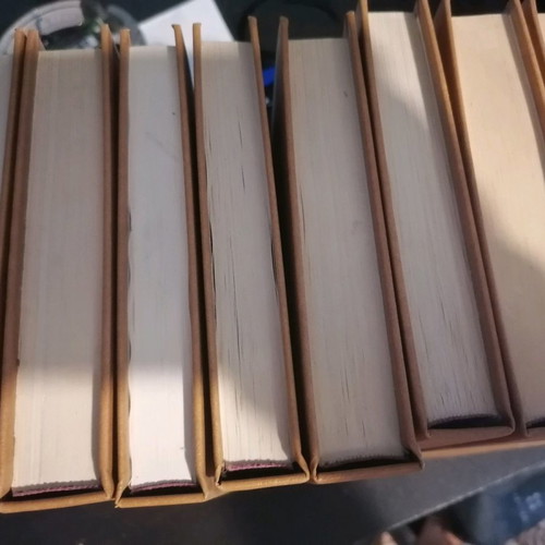 Anthologies and literary terms dictionary used, 8 volumes
