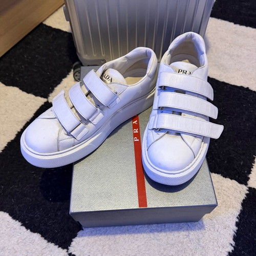 Prada unisex sneakers used, size 43, white